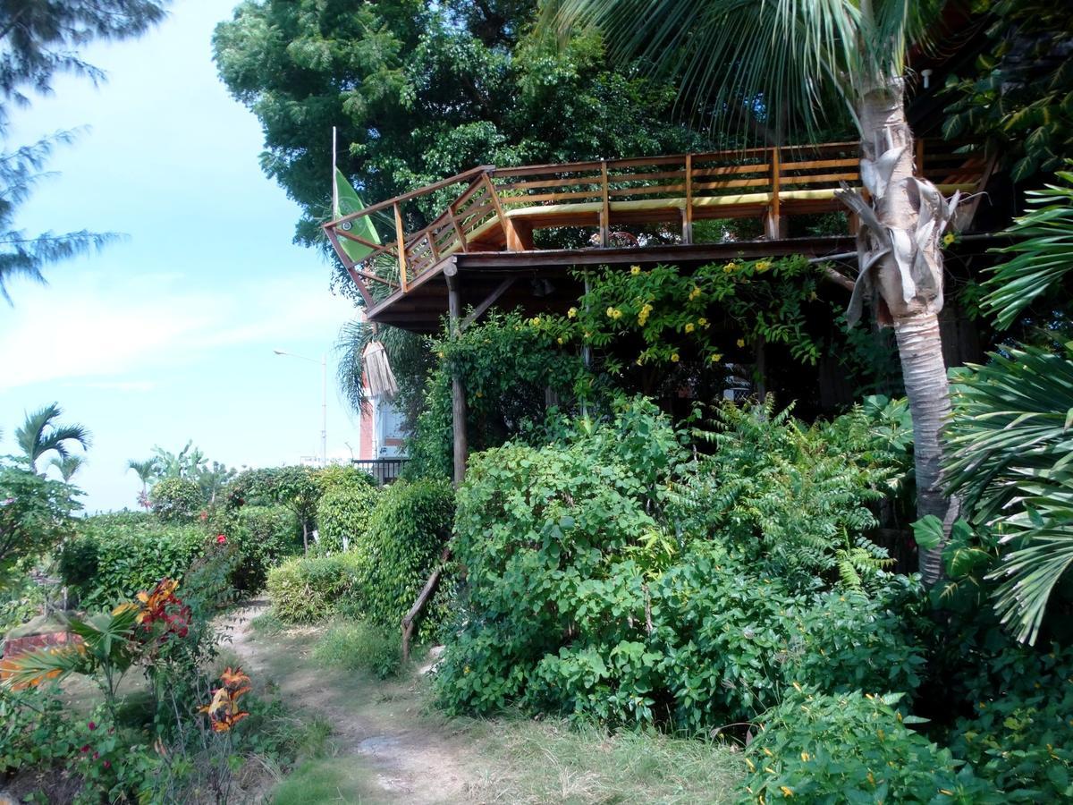 Hosteria Ecologica El Faro 萨利纳斯 外观 照片